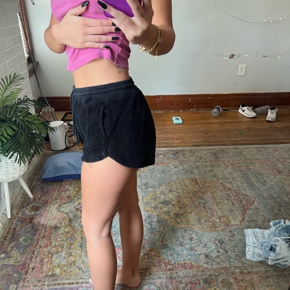 Sherpa Lounge Shirts - Picture 3 of 3